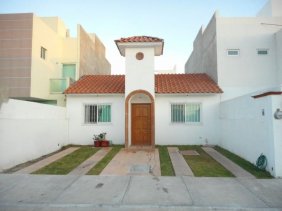 Casa en Venta en las Trojes Las Pirámides, Queretaro Arteaga