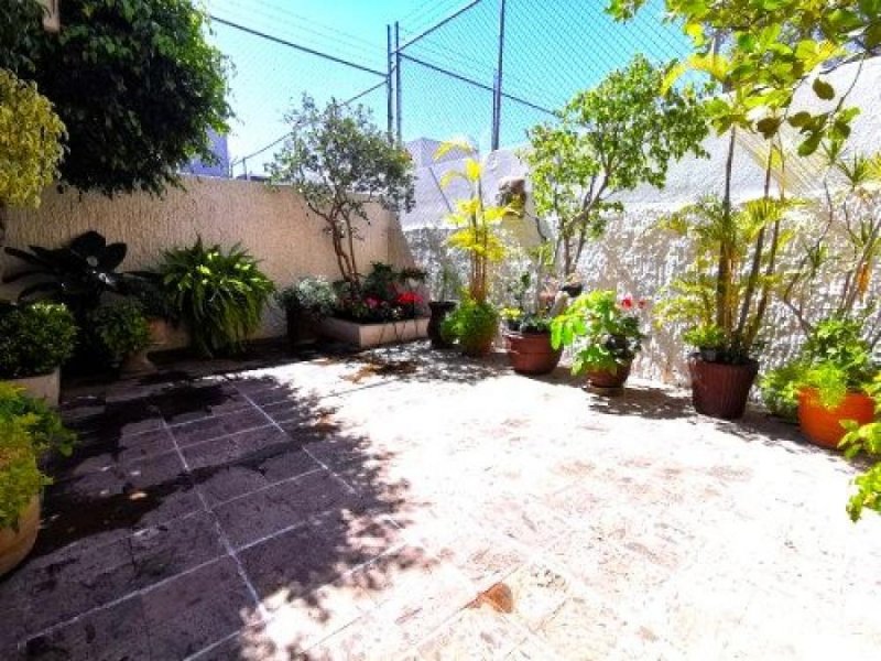 Casa en Venta en JARDINES DEL SOL Zapopan, Jalisco