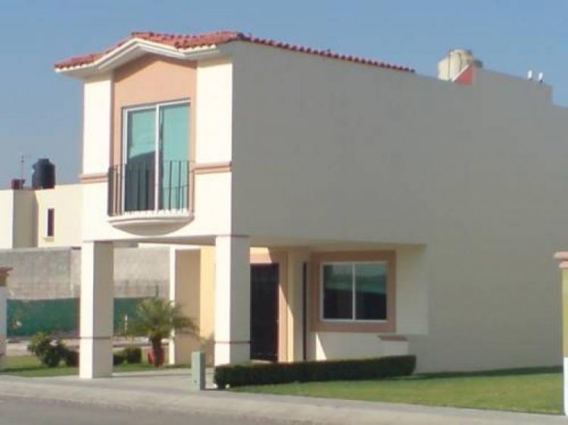 Foto Casa en Venta en CERRADA DE ALTAMIRA, Irapuato, Guanajuato - $ 1.047.500 - CAV16740 - BienesOnLine