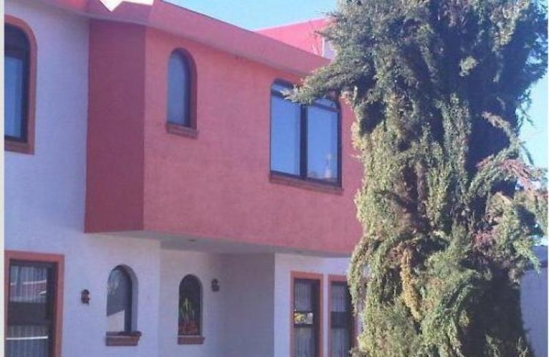 Foto Casa en Renta en Metepec, Mexico - $ 11.500 - CAR25243 - BienesOnLine