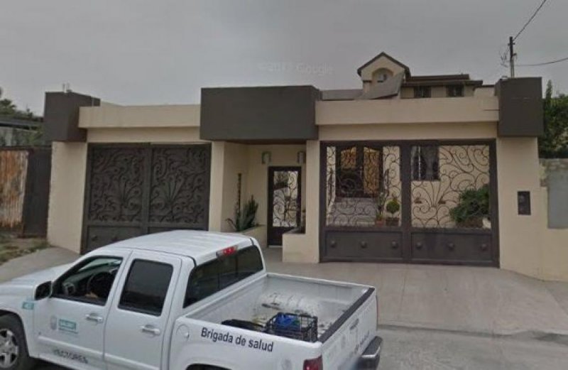 Casa en Venta en EL LAGO TIJUANA, Baja California