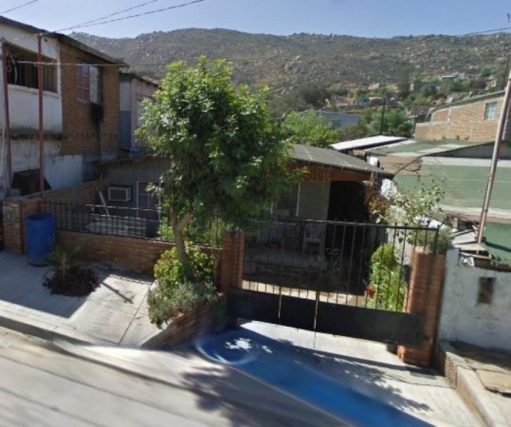 CASA DE UN NIVEL EN EXCELENTE UBICACION EN TECATE  B.C.