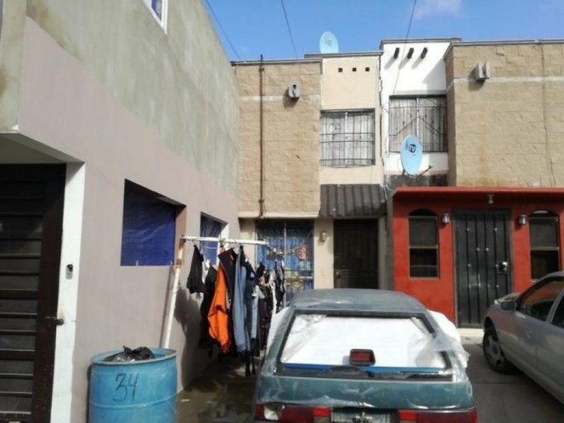 Casa en Venta en CAÑADAS DEL FLORIDO II TIJUANA, Baja California