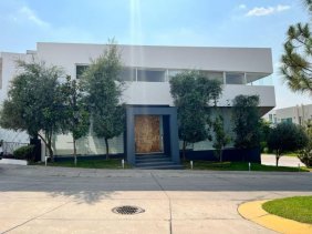 Casa en Venta en PUERTA DEL BOSQUE Zapopan, Jalisco