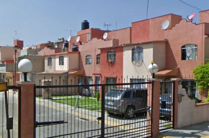 Foto Casa en Venta en Cofradia de San Miguel, Cuautitlán Izcalli, Mexico - $ 654.700 - CAV104762 - BienesOnLine