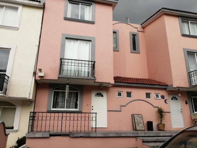 Foto Casa en Venta en Granjas Lomas de Guadalupe, Cuautitlán Izcalli, Mexico - $ 2.280.000 - CAV308069 - BienesOnLine