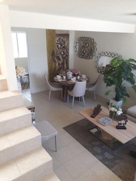 Foto Casa en Venta en Ciudad López Mateos, Mexico - $ 1.260.000 - CAV247738 - BienesOnLine