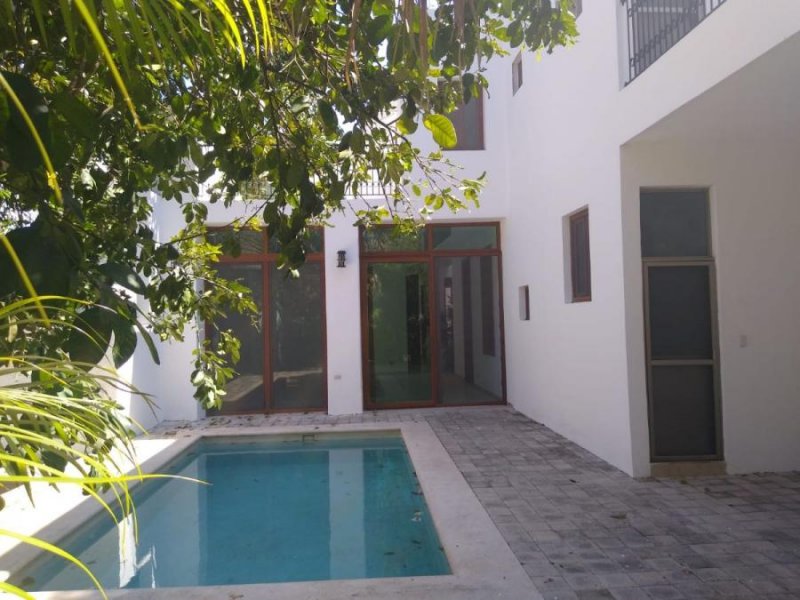 Casa en Renta en Club de Golf La Ceiba Chablekal, Yucatan