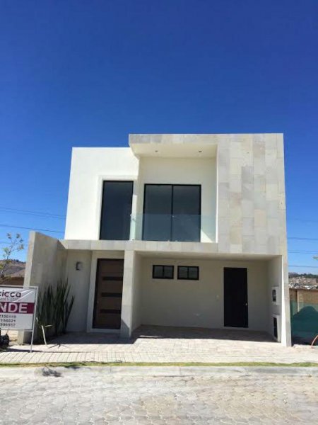 Foto Casa en Venta en Lomas de Angelópolis, Puebla, Puebla - $ 2.700.000 - CAV127880 - BienesOnLine