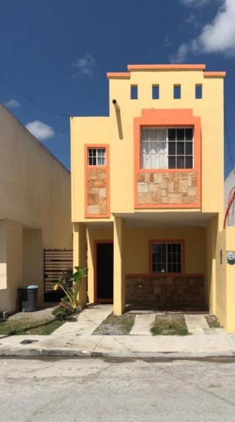 Casa en Venta en PASEO DE LAS BRISAS Matamoros, Tamaulipas