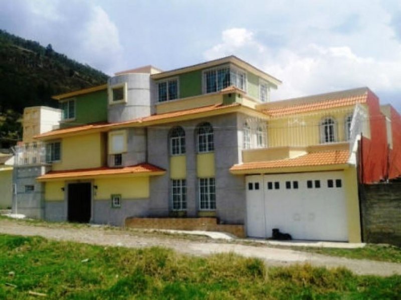 Foto Casa en Venta en San Mateo Oxtotitlán, Toluca de Lerdo, Mexico - $ 6.500.000 - CAV142811 - BienesOnLine