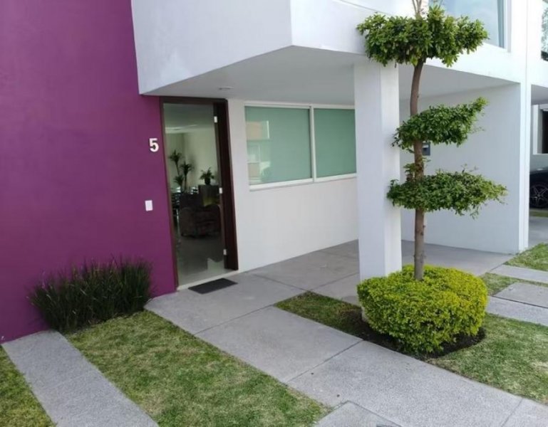 Casa en Venta en GIRASOLES ACUEDUCTO Zapopan, Jalisco