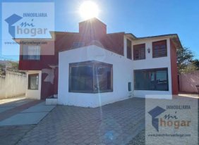 Casa en Venta en Forestal Santa María Atzompa, Oaxaca