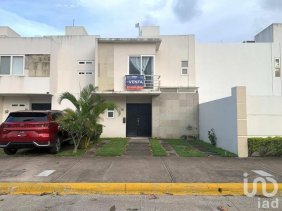 Casa en Venta en fracc. crystal lagoons Veracruz, Veracruz