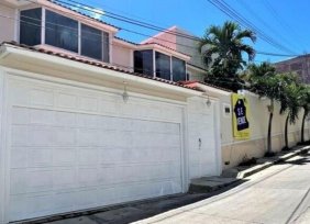 Casa en Venta en del centro Ciudad Altamirano, Guerrero