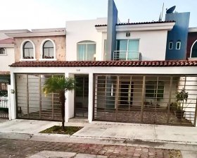 Casa en Venta en El Palomar Tlajomulco de Zúñiga, Jalisco