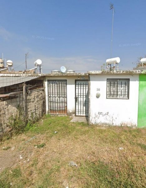 CASA EN VENTA EN HUERTA VIEJA IXTLAHUACAN DE LOS MEMEBRILLOS