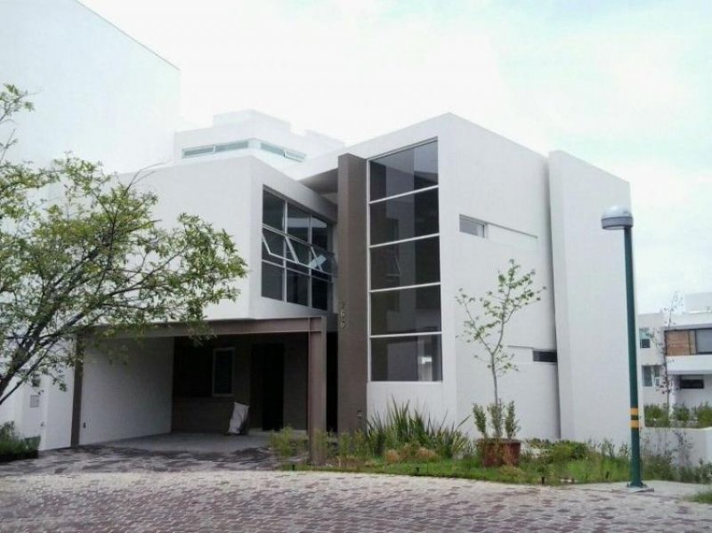 Foto Casa en Venta en Los Castaños, Zapopan, Jalisco - $ 6.100.000 - CAV175304 - BienesOnLine