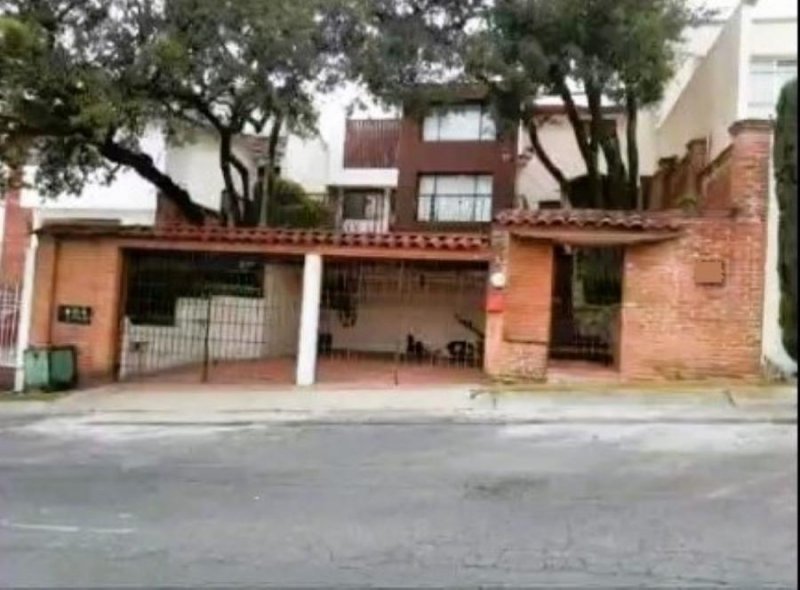 Casa en Venta en Residencial Chiluca Atizapan de Zaragoza