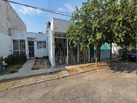 Casa en Venta en PARQUES DE SANTA MARIA Tlaquepaque, Jalisco