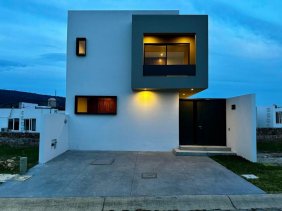 Casa en Venta en Fraccionamiento Bosque Real Tlajomulco de Zúñiga, Jalisco