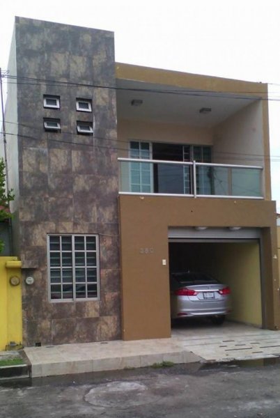 Casa en Venta en Infonavit Los Volcanes Veracruz, Veracruz