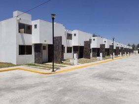Foto Casa en Venta en Ciudad López Mateos, Mexico - $ 1.260.000 - CAV247736 - BienesOnLine