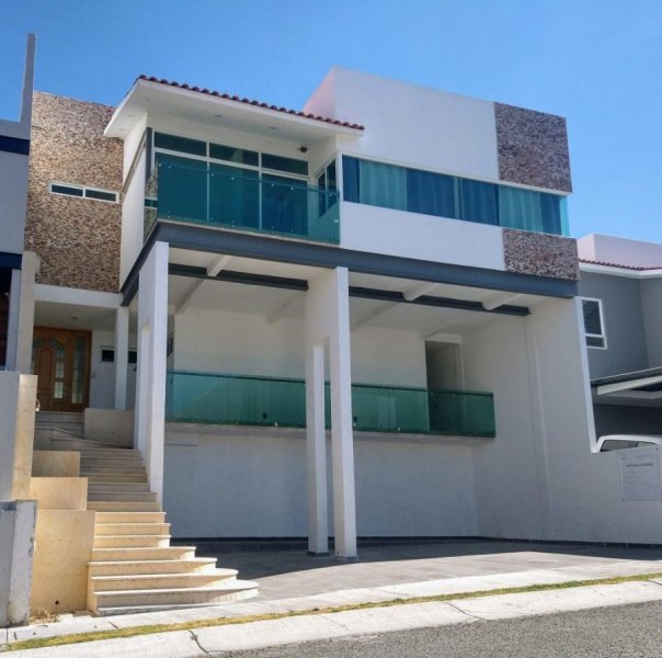 Foto Casa en Venta en MISION SAN JERONIMO, Santiago de Querétaro, Queretaro Arteaga - $ 9.500.000 - CAV316123 - BienesOnLine