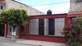 HERMOSA CASA EN VENTA EN EL CENTRO