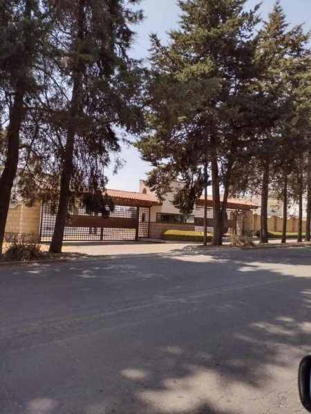 Terreno en Venta en Fraccionamiento Zacango Calimaya de Díaz González, Mexico