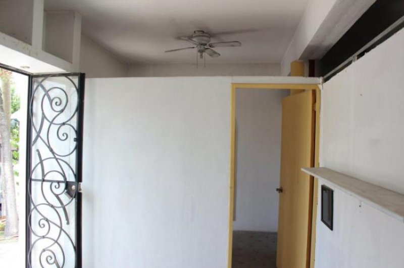 Foto Local en Renta en , Jalisco - $ 6.500 - LOR137710 - BienesOnLine