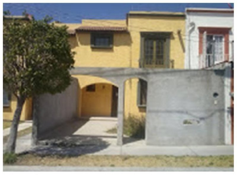 Foto Casa en Venta en Lomas del Mirador, Santiago de Querétaro, Queretaro Arteaga - $ 650.000 - CAV99262 - BienesOnLine
