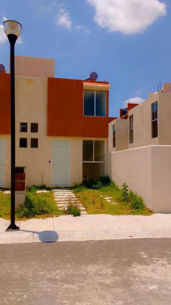 Foto Casa en Venta en La Guadalupana Bicentenario, Huehuetoca, Mexico - $ 410.000 - CAV221838 - BienesOnLine