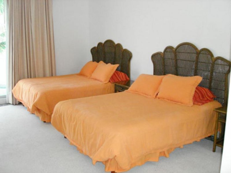 Foto Casa en Renta por temporada en Playa Diamante, Acapulco de Juárez, Guerrero - $ 4.500 - CAT3041 - BienesOnLine