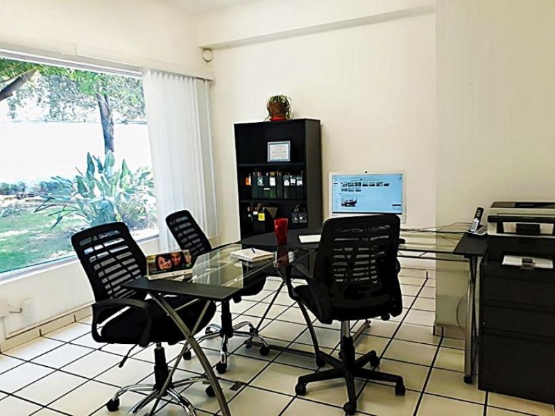 Foto Oficina en Renta en ARCOS VALLARTA, GUADALAJARA, Jalisco - $ 8.000 - OFR246613 - BienesOnLine