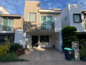 Foto Casa en Venta en Residencial Diamante, Irapuato, Guanajuato - $ 2.500.000 - CAV120350 - BienesOnLine