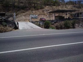 Foto Terreno en Venta en SOBRE CARRETERA SALIDA A SALAMANCA ALTURA DE MESON, Morelia, Michoacan de Ocampo - $ 650 - TEV55631 - BienesOnLine