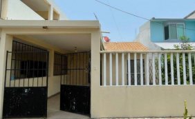 VENDO CASA!