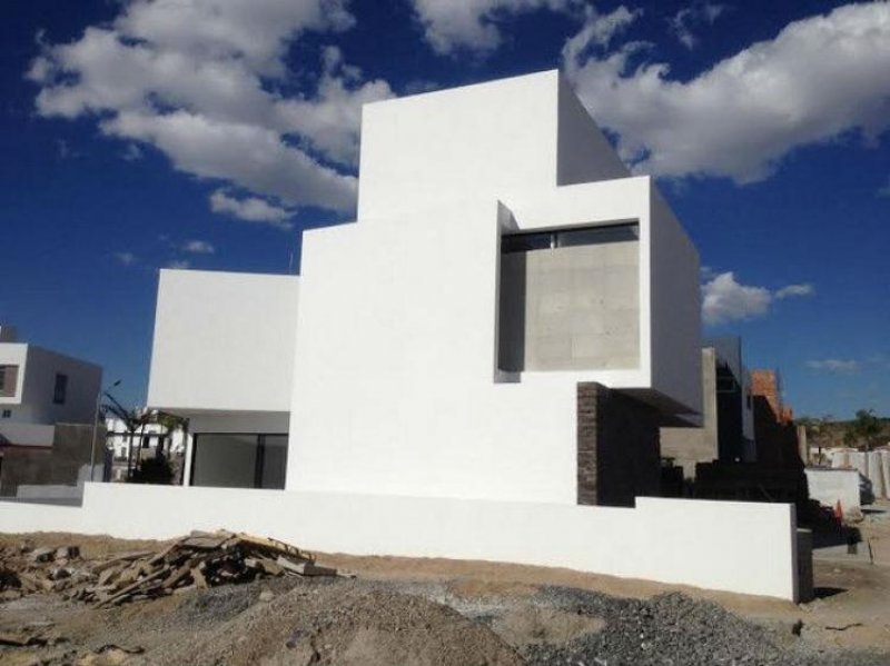 Foto Casa en Venta en Cañadas del Lago, Santiago de Querétaro, Queretaro Arteaga - $ 2.900.000 - CAV122700 - BienesOnLine