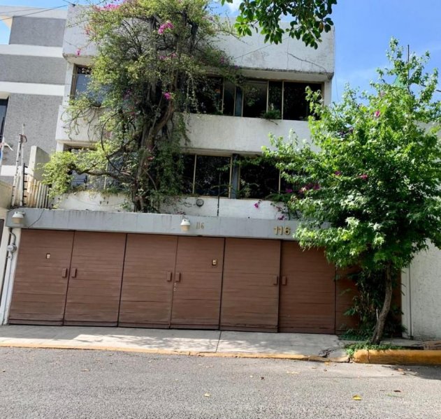 Casa en Venta en Ciudad Satélite Naucalpan de Juárez, Mexico