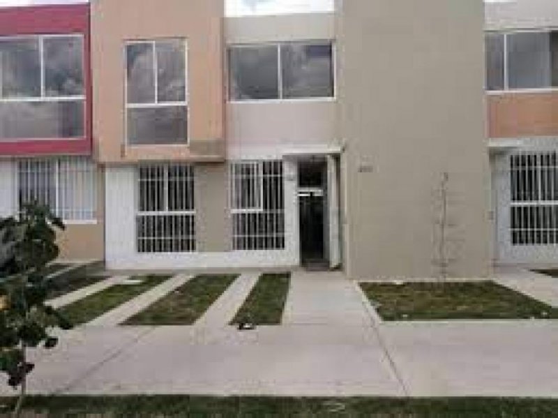 Casa en Venta en PARQUE DE LAS AVES Zapopan, Jalisco
