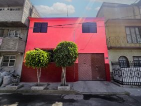 Casa en Venta en ampliacion los reyes Los Reyes, Mexico