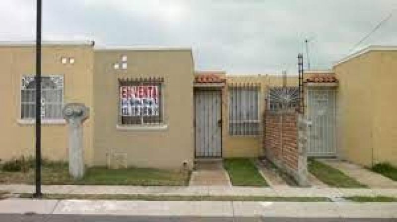 Casa en Venta en JARDINES DEL CASTILLO El Salto, Jalisco
